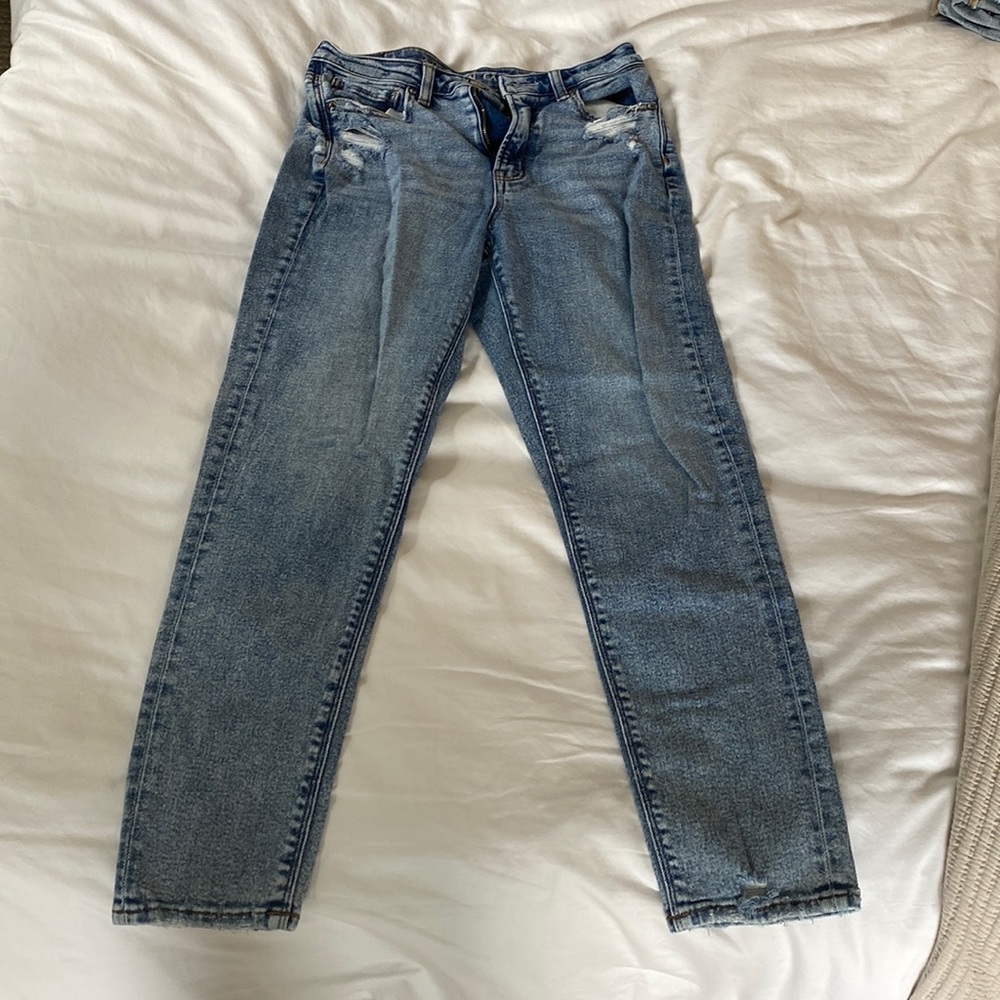American Eagle mom jean stretch